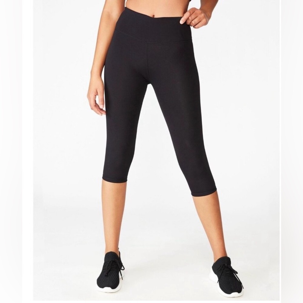 Cotton On Body The Cropped Tight Black Capri Leggings